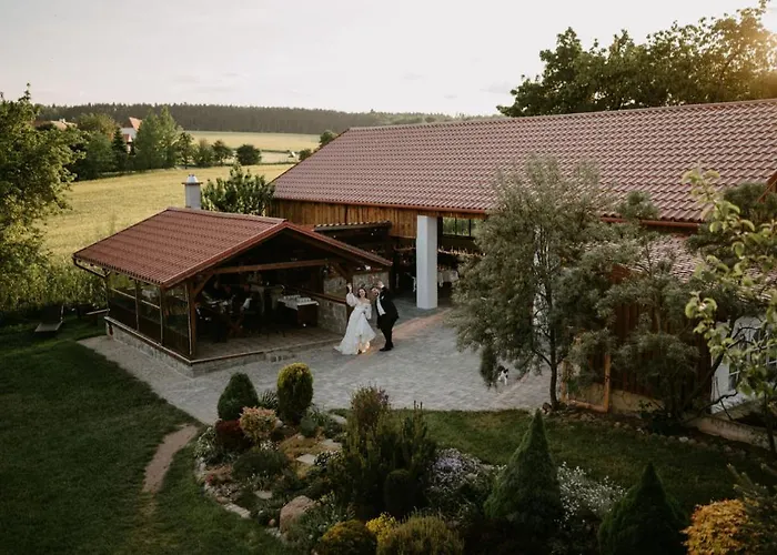 Farma Hajenka ファームステイ Třemošná